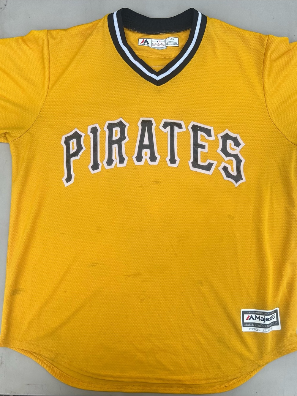 Majestic Mens Pittsburgh Pirates Gold Tee